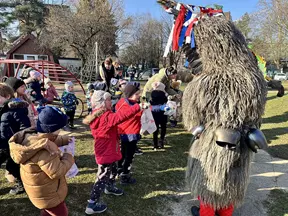 Pripravili smo robčke za kurente, kot veleva običaj ...