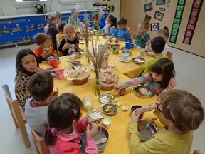 Zajtrk, postrežen na tradicionalni slovenski način