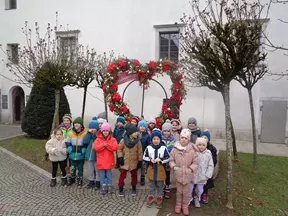 Ogled praznično okrašenega Ljubljanskega gradu